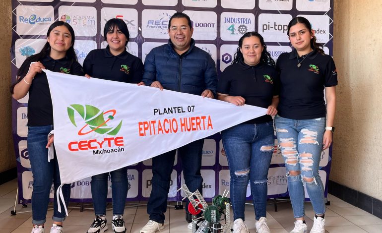 Alumnas del Cecytem compiten en torneo nacional de robótica