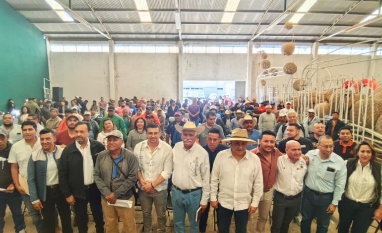 Compesca fortalece pesca y acuicultura en el lago de Pátzcuaro.