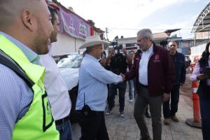 Avanza construcción del teleférico de Uruapan; Bedolla supervisa obra.