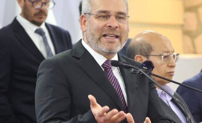 Asciende recaudación estatal; va de 3 mil mdp a 8 mil mdp: Bedolla