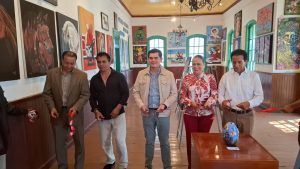 Zitácuaro se llena de color con la exposición «Artes en Colores»<br>El alcalde Toño Ixtláhuac destaca la importancia de apoyar el talento local y el arte como reflejo de la comunidad.