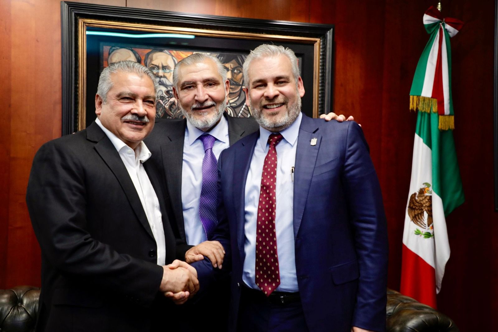 Bedolla y senadores respaldan iniciativas de Sheinbaum de no reelección y nepotismo
