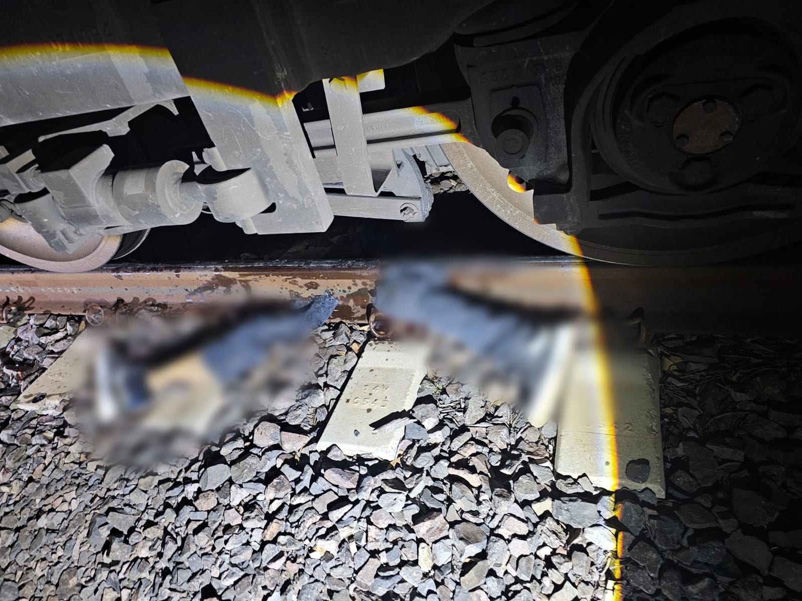 🚨 ¡HOMBRE PIERDE AMBAS PIERNAS AL SER ARROLLADO POR El TREN EN LAS TROJES! 🚨