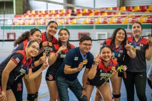 LAS CHEMOSTRITAS SE CORONAN CAMPEONAS DE LA LIGA DE VOLEIBOL DE CIUDAD HIDALGO.