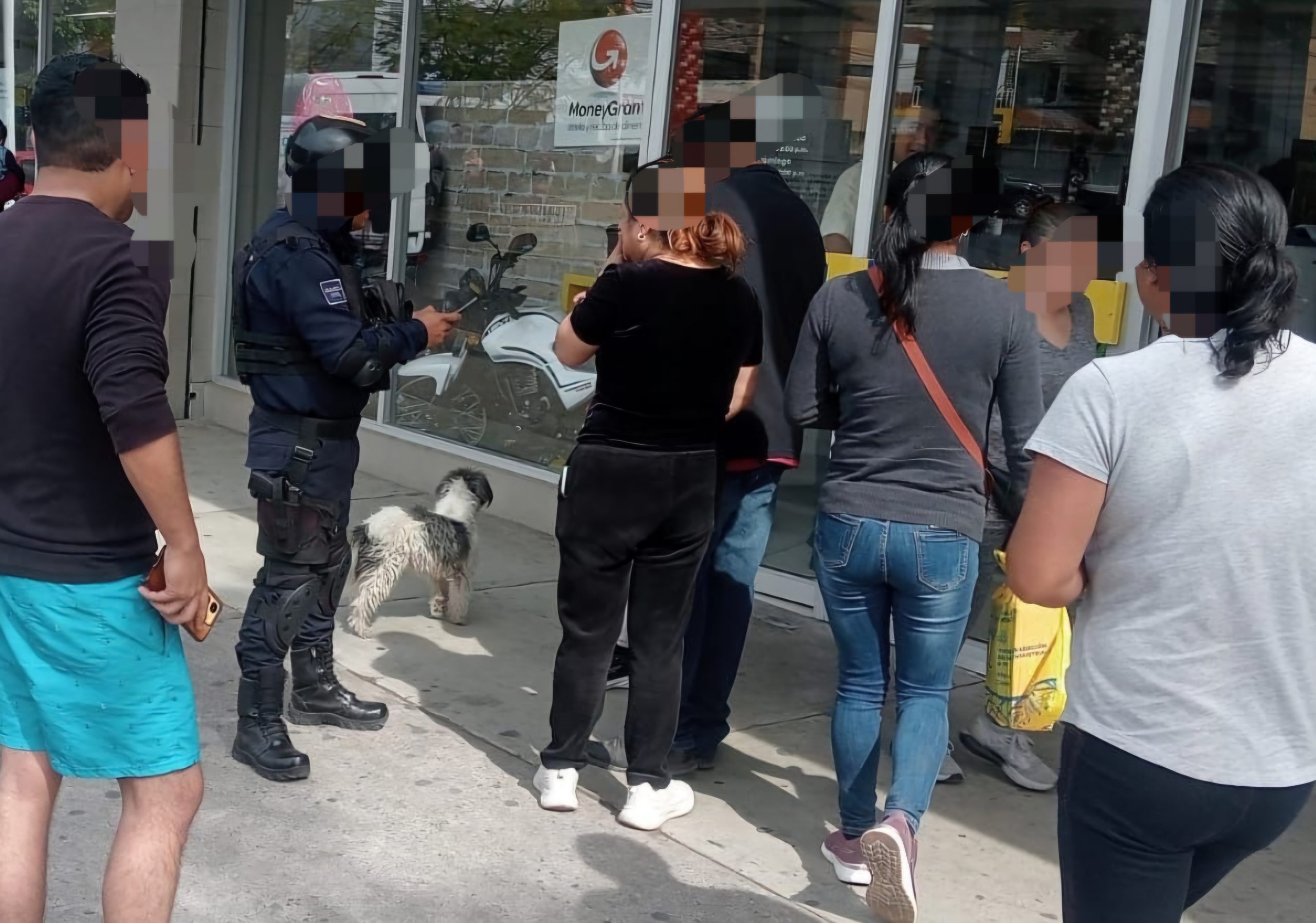 Intento de extorsión en Ciudad Hidalgo: Mujer a salvo gracias a la policía municipal.