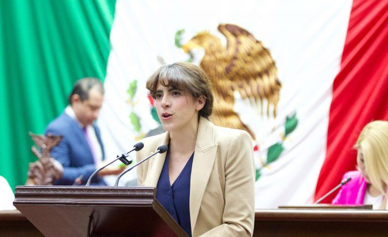 La diputada Giulianna Bugarini presenta iniciativa histórica para combatir el ciberacoso en Michoacán