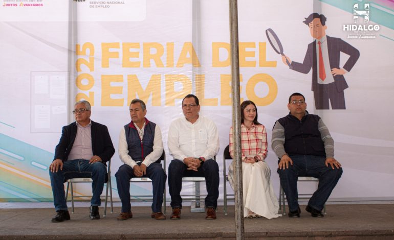 Autoridades Municipales y personal del Servicio Nacional del Empleo, asistieron a la Feria del Empleo en el Municipio de Hidalgo.