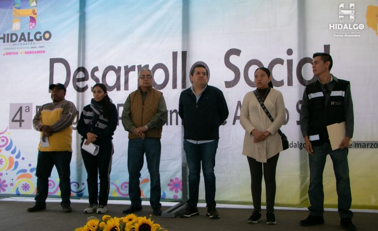 Mario Aguirre, Secretario Técnico del Ayuntamiento, realizó la Cuarta Entrega de Apoyos Sociales, beneficiando a más de 202 familias.