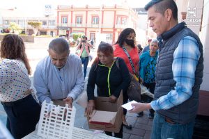 ​Ayuntamiento de Hidalgo, entrega 1,200 pollitos doble propósito, para impulsar la autosuficiencia alimentaria.