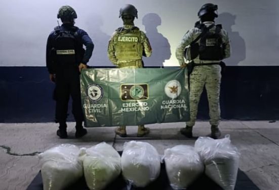 Duro golpe al narco; aseguran laboratorio y 100 kg de mentanfetamina: SSP.