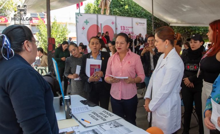 Jeovana Alcántar, asistió a la Feria de la Salud, en el marco del Día Internacional del Riñón.
