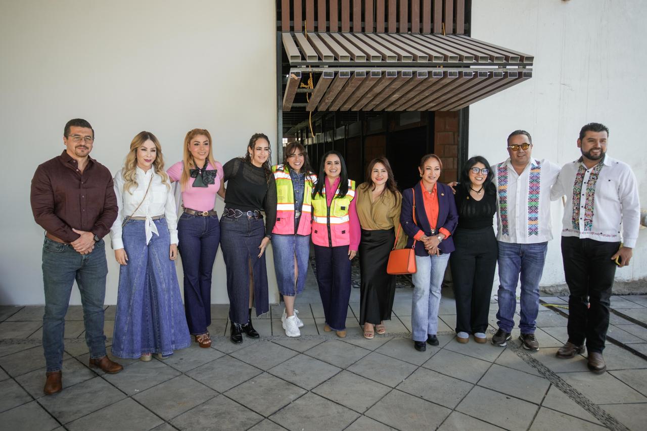 Gladyz Butanda y diputados recorren obra del mercado de Pátzcuaro a 22 días de su inauguración.