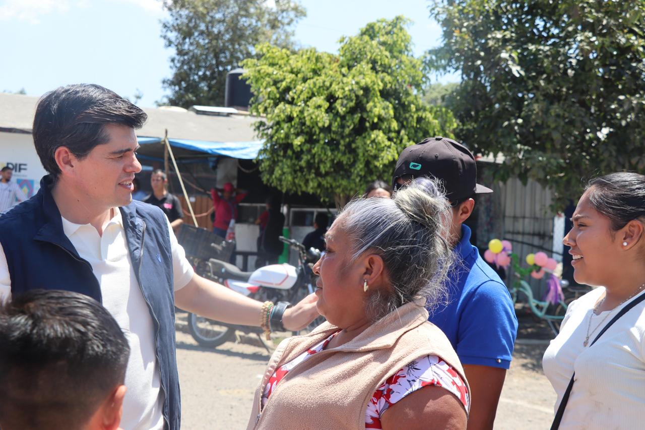Arranca Toño Ixtláhuac trabajos de iniciativa #IluminandoLaHeroica en la colonia Emiliano Zapata
