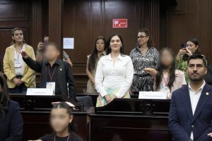 Diputados, obligados a legislar a favor de los niños y niñas: Diana Espinoza