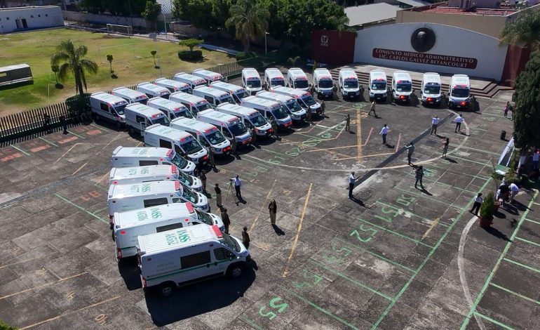 Recibe IMSS Michoacán 32 nuevas ambulancias