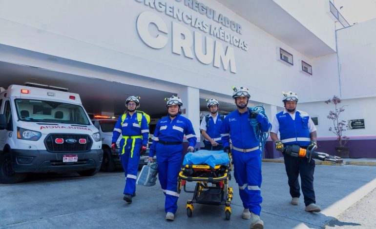 Despliega SSM ambulancias y paramédicos en la Costa Michoacana por Semana Santa
