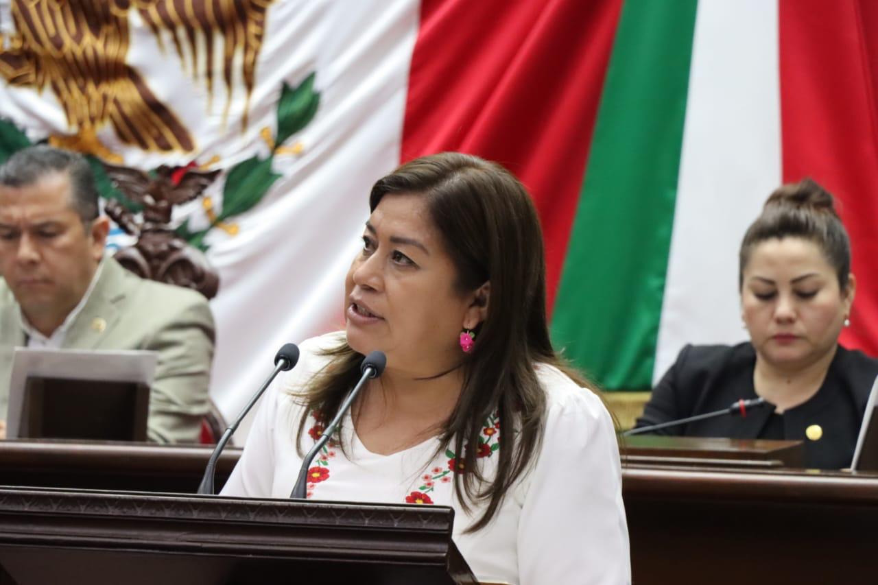 Refrenda Belinda Iturbide compromiso con las mujeres indígenas.