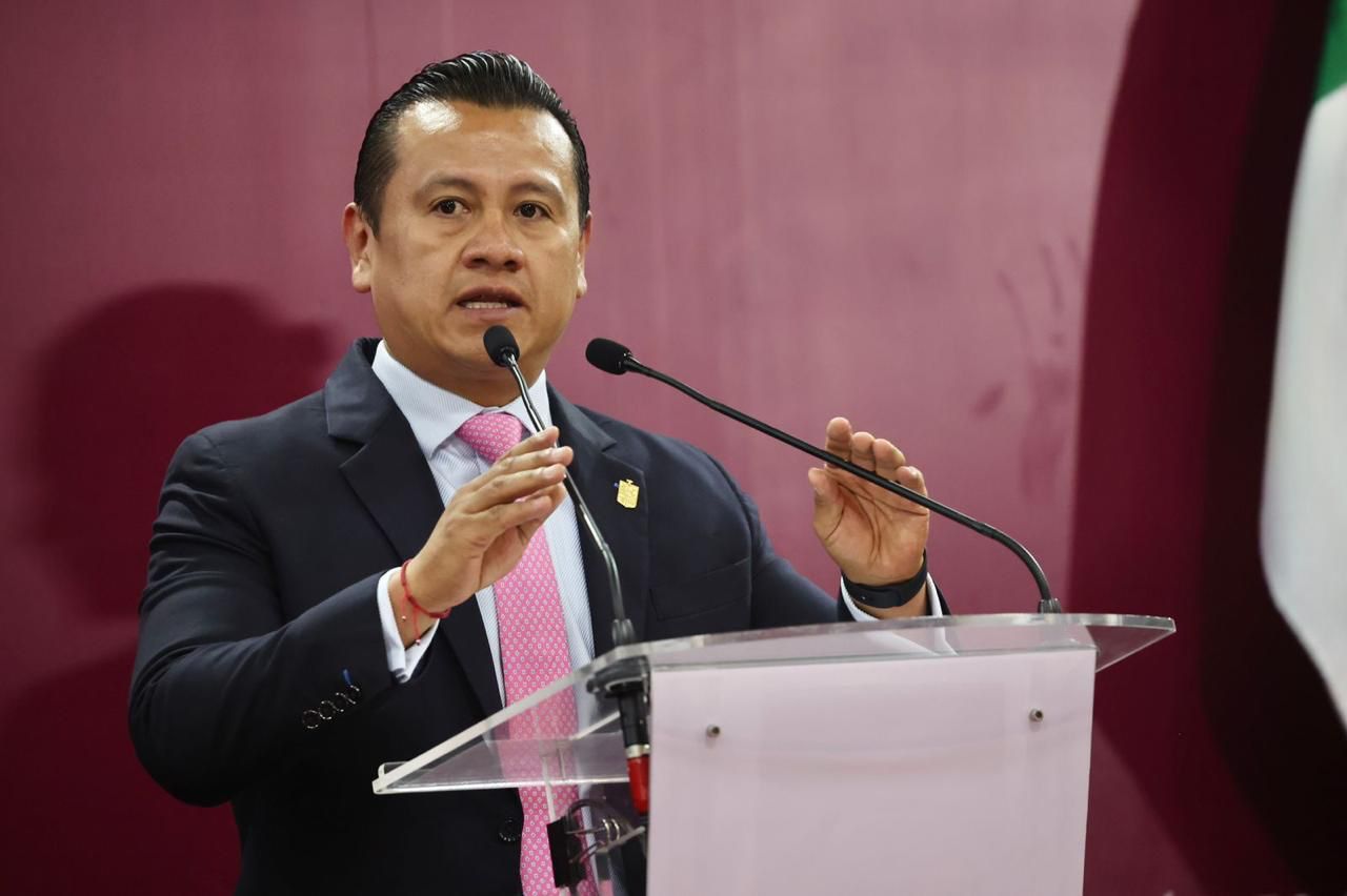 Gobierno estatal aplicará la ley ante bloqueos de policías paristas: Torres Piña.