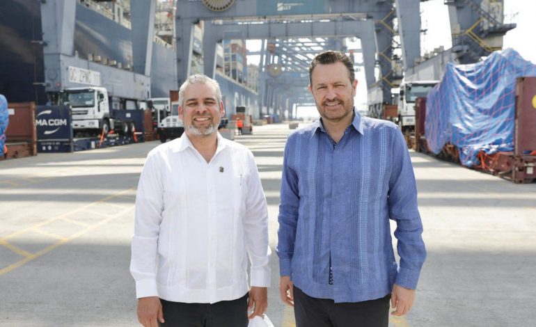 Aumentan inversiones privadas en el puerto de LC: Bedolla.