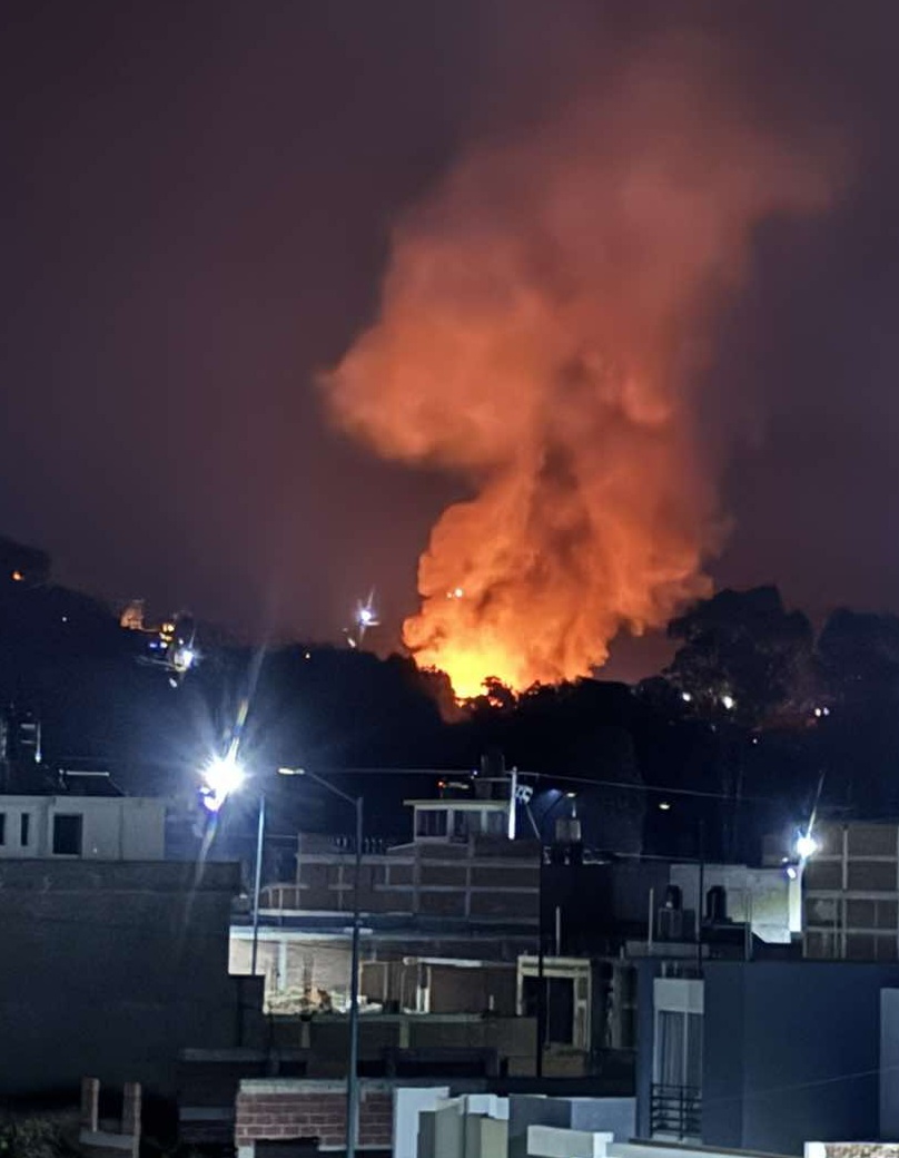 Incendio en colonia Humberto Gutiérrez deja dos hogares destruídos pero sin víctimas en CdHidalgo.