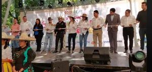 Gran Éxito del Festival del Mole, Cabeza y Mezcal