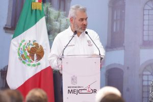 Refrenda Bedolla compromiso con medio ambiente y reconoce labor de la Cofom