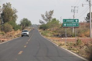 Rehabilitados más de 40 km del camino Puruándiro-Pastor Ortiz: SCOP