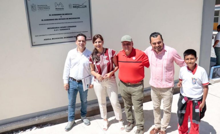 En Aquila y Coahuayana, la mayor inversión en obra educativa y equipamiento: Gaby Molina