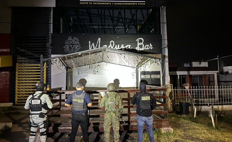 Cumplimenta FGE orden de cateo en bar del municipio de Morelia, y decomisa 400 dosis de narcótico