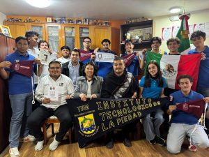 Estudiantes michoacanos triunfan en certamen internacional de robótica: Iemsysem