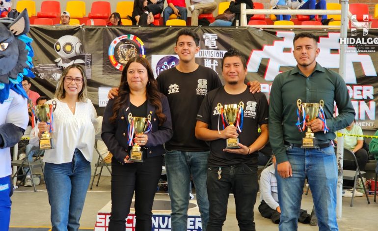 Fernanda Marín Monroy, en representación de la Presidenta Municipal, Jeovana Alcántar, inauguró el Cuarto Torneo Internacional de Robótica. 