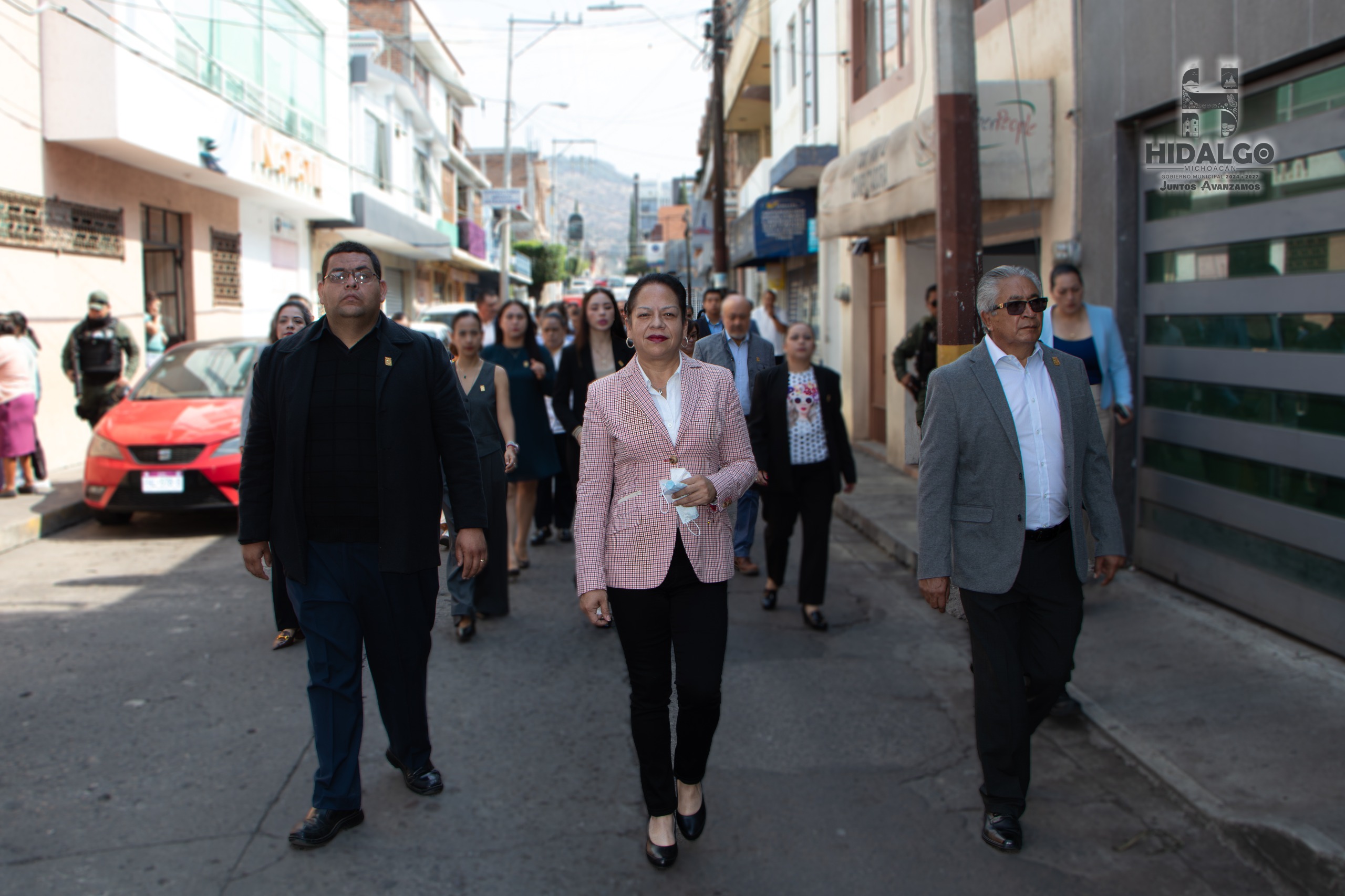 ​Jeovana Alcántar, encabezó la ceremonia de la fijación del Bando Solemne, para conmemorar el CCLXXII Aniversario del Natalicio de Don Miguel Hidalgo.