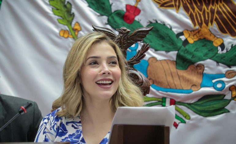 Exhorta Brissa Arroyo a impartir educación de calidad en todos los niveles