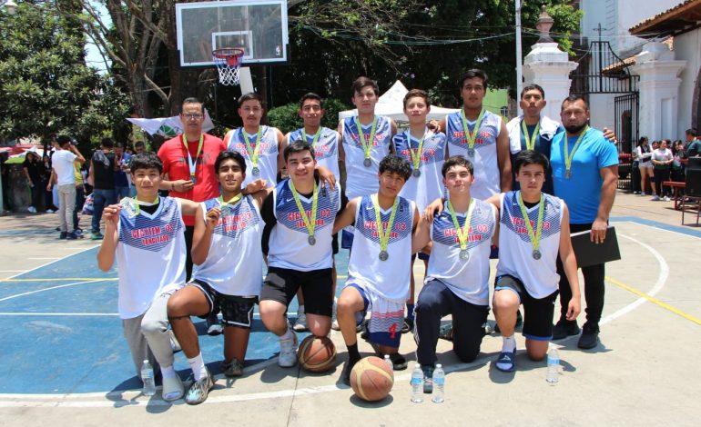 Planteles Guacamayas y Tancítaro campeones estatales de básquetbol: Cecytem