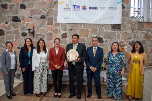 ​Jeovana Alcántar, encabezó el Festejo del Día del Maestro y Entrega de Reconocimiento Magisterial Vasco de Quiroga.