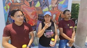 Zitácuaro se prepara para la celebración del Día Mundial de las Abejas en la plaza principal