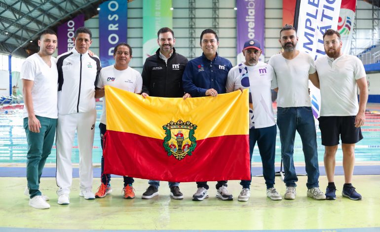 Abandera Yankel Benítez a la Selección de natación convencional y discapacidad del IMCUFIDE