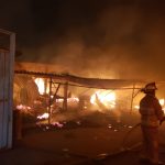 Pérdida Total en Incendio de Taller de Muebles en Cd. Hidalgo; Afortunadamente, Sin Heridos