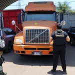 En cateo, asegura FGE taller de soldadura relacionado en conductas ilícitas y recupera un tractocamión y autopartes
