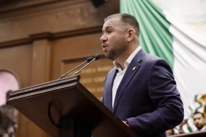 Propone Reyes Galindo el nombre de “Porfirio Muñoz Ledo” al área de estudios legislativos del Congreso de Michoacán