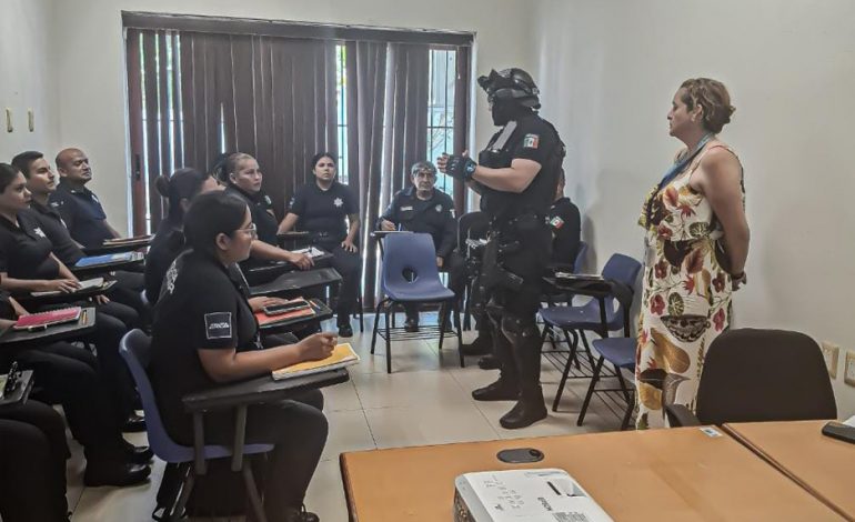 Más de mil 600 policías auxiliares recibirán capacitación en 10 regiones del estado.