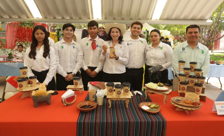 Inaugura Iemsysem evento InnovaTecNM en Huetamo