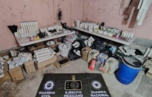 SSP desmantela bodega para fabricación de artefactos explosivos en Apatzingán