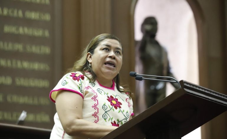 Desde el pleno, Belinda Iturbide exhorta a la FGE para que se atienda a personas víctimas de estafas bancarias telefónicas y digitales