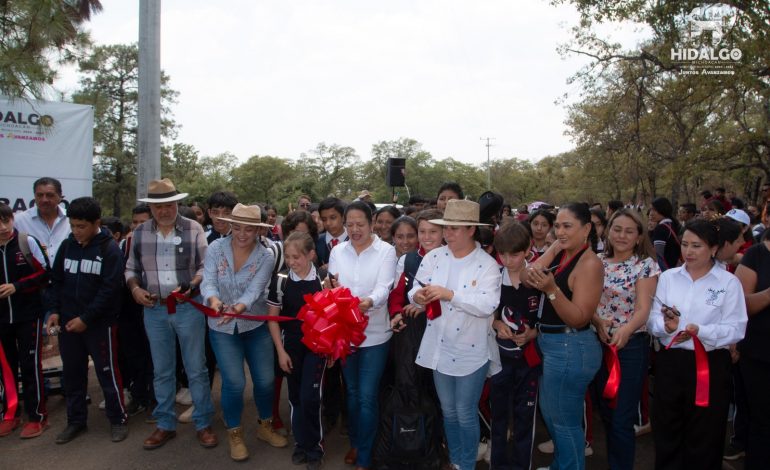 Jeovana Alcántar, Inauguró la Segunda Etapa de la Pavimentación Asfáltica del camino de acceso a la Secundaria Técnica 151 de la Col. La Verónica