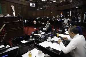 Tipifica 76 Legislatura la apología del delito salvaguardando la libertad de expresión y prensa