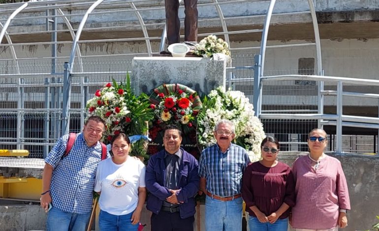 Conmemora Zitácuaro el aniversario luctuoso de Manuel Buendía Tellezgirón