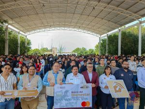 Entrega de Tarjetas de Becas «Jóvenes Escribiendo el Futuro» en el ITSCH
