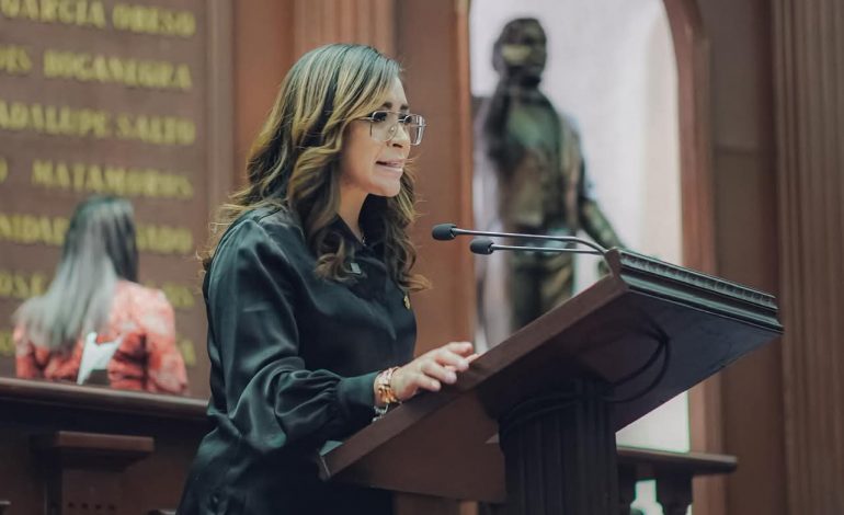 Grecia Aguilar presenta iniciativa de reforma en conjunto con más diputadas para combatir la desnutrición y el sobrepeso