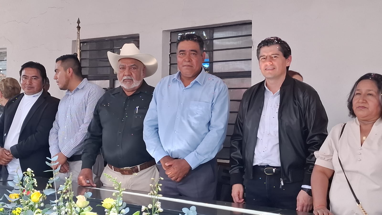 Toño Ixtláhuac encabeza en San Miguel Chichimequillas de Zitácuaro, el 158 aniversario de la toma de Querétaro.